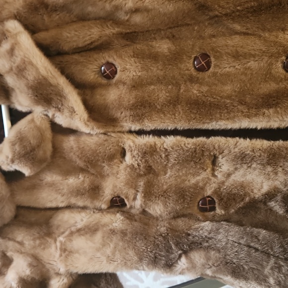 VINTAGE Tissavel Fur Coat | Tissavel of France - Picture 2 of 15